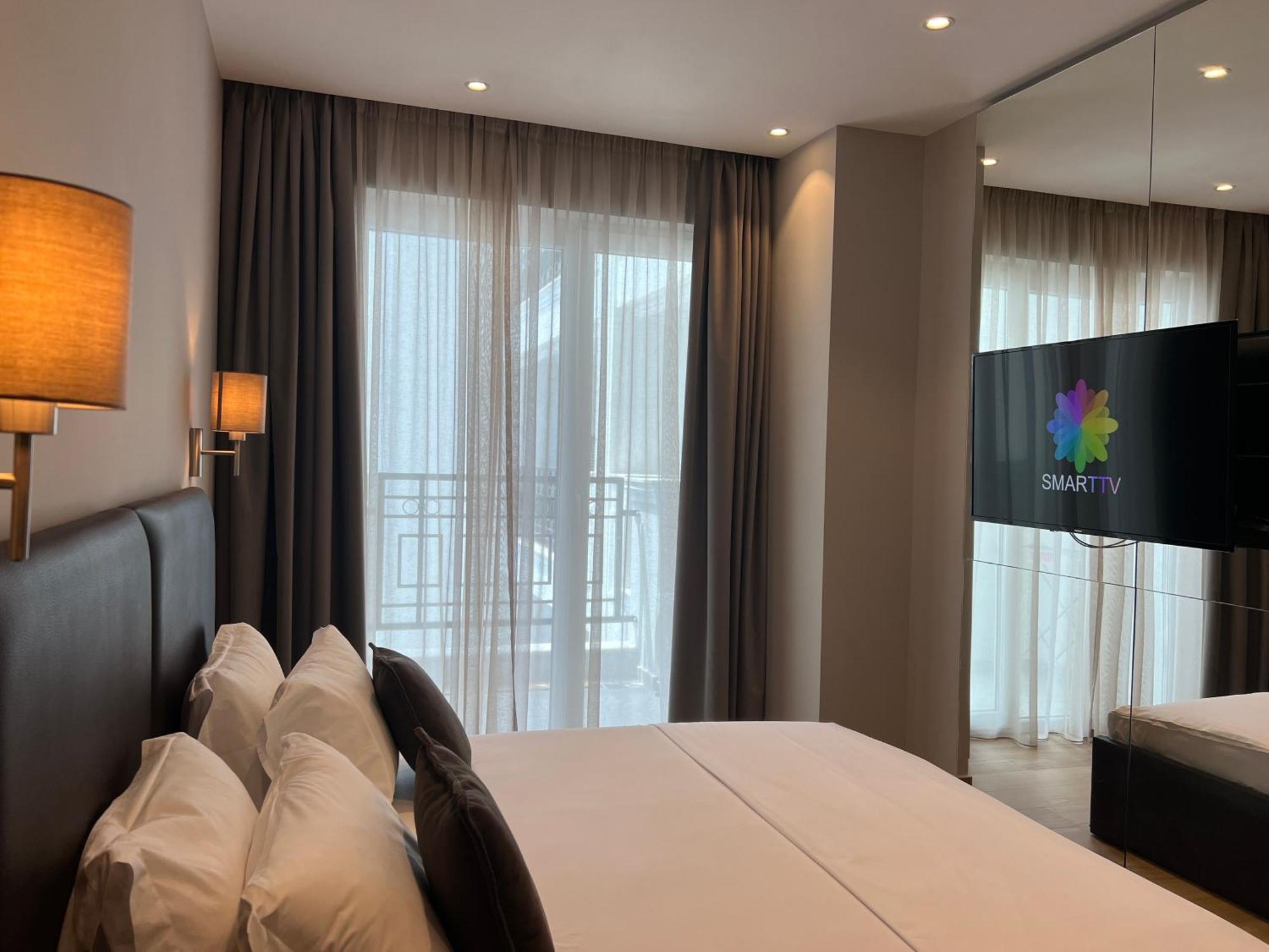 Coastline Luxury Apart Hotel Golem  Zewnętrze zdjęcie